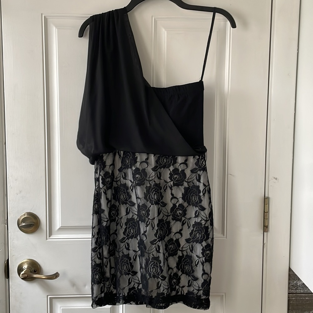 Ruby Rox One shoulder Dress - Picture 5 of 9
